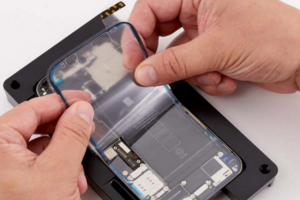 Telex : Apple ouvre son site de r�paration en self-service, Dropbox teste l'arr�t d'un datacenter, Des r�sultats en demi-teinte chez Alphabet