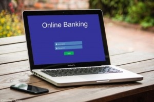 Les services bancaires en ligne adoptés, malgré quelques réticences