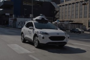 Telex : Seagate va licencier 3 000 employ�s dans le monde, IBM travaille sur une version as a service de DB2, Sortie de route pour Argo AI