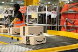 Amazon prêt à licencier 20 000 employés et dirigeants