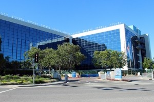 Intel coupe dans les salaires des employés et dirigeants