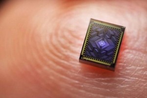 Telex : BlackCat fait chanter Reddit, L'UE planche sur l'IoT sous-marin, Intel pr�sente la puce quantique Tunnel Falls