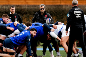Telex : La F�d�ration Fran�aise de Rugby attaqu�e par Play ?, Un syst�me quantique Microsoft d'ici 10 ans, Dropbox lance un fonds IA de 50 M$