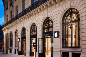 Gr�ve des Apple Stores en France lors du lancement de l'iPhone 15