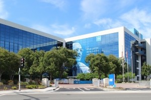 Intel annonce 7 Md$ de pertes pour son activit Foundry