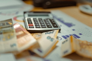 Des salaires IT freinés par une baisse des CDI en 2025
