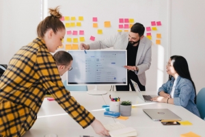 45 000 emplois en IA créés dans les bureaux d'études d'ici 2028