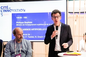 Mistral expérimente un bot IA dans 21 universités françaises