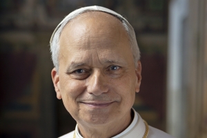 Telex : Le pape face aux prophètes de la GenAI, Huawei défie les sanctions et mise sur l'IA aux MWC Shanghai 2025, Veeam corrige une faille RCE dans Backup et Replication
