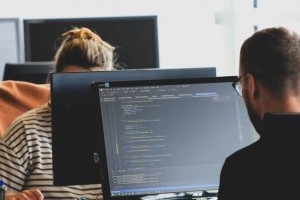 Salaires 2025 : +4,9% pour les cadres informaticiens