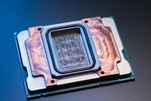 Microsoft teste le refroidissement liquide sur les puces IA