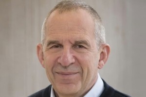 Telex : Un prix Nobel français sur le quantique, Qualcomm rachète Arduino, Un rapport de Deloitte truffé d'hallucinations