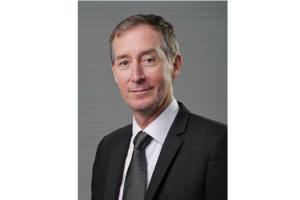 Lancement d'Everience runissant Helpline et ses autres entits