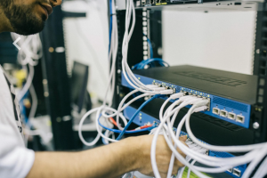 Les entreprises restent emptres dans la dette technologique