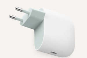 Telex : Les chargeurs USB-C imposs en 2028 dans l'UE, McAfee acquiert MineOS, Amazon Leo vient concurrencer Starlink