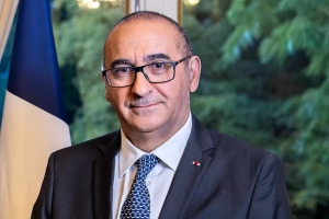 Apr�s la cyberattaque, le ministre de l'Int�rieur reconnait un vol de donn�es