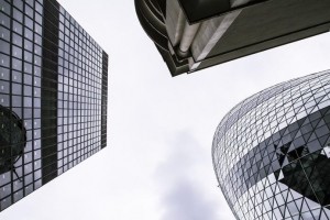 Les banques d'affaires peinent � d�ployer l'IA � grande �chelle