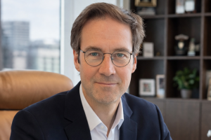 Nicolas M�chin nomm� DG de Hub One