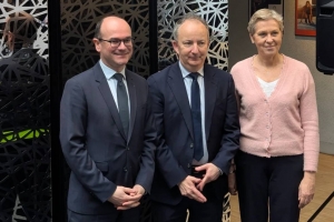 Pour r�decoller, Bull recrute 500 personnes en 2026