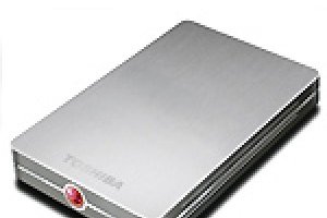 Toshiba sort un disque dur externe compact de 200 Go