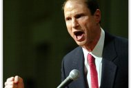 Un sénateur US propose une contre-mesure explosive aux backdoors du FBI Un sénateur US propose une contre-mesure explosive aux backdoors du FBI