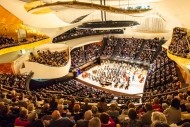 La Philharmonie de Paris greffe de l'IA générative à ses archives