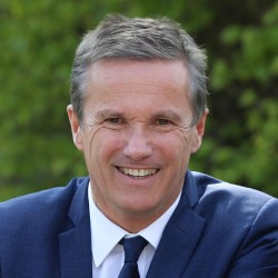 Nicolas Dupont-Aignan, dput de l'Essonne depuis 1997, est candidat  l'lection prsidentielle 2022. (Crdit : NDA)